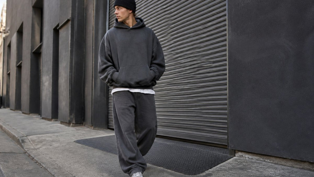 How to Style Oversized Streetwear Outfits