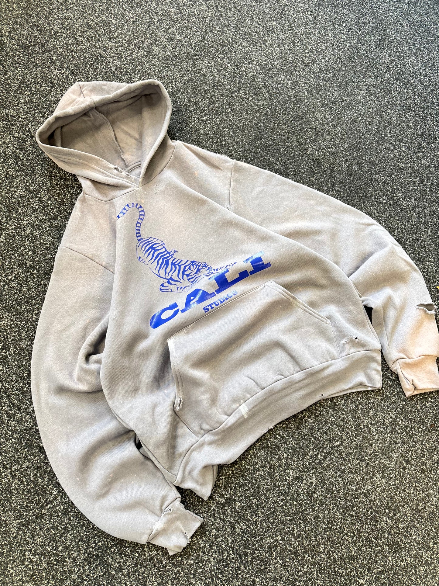Washed Tiger Hoodie - Grey