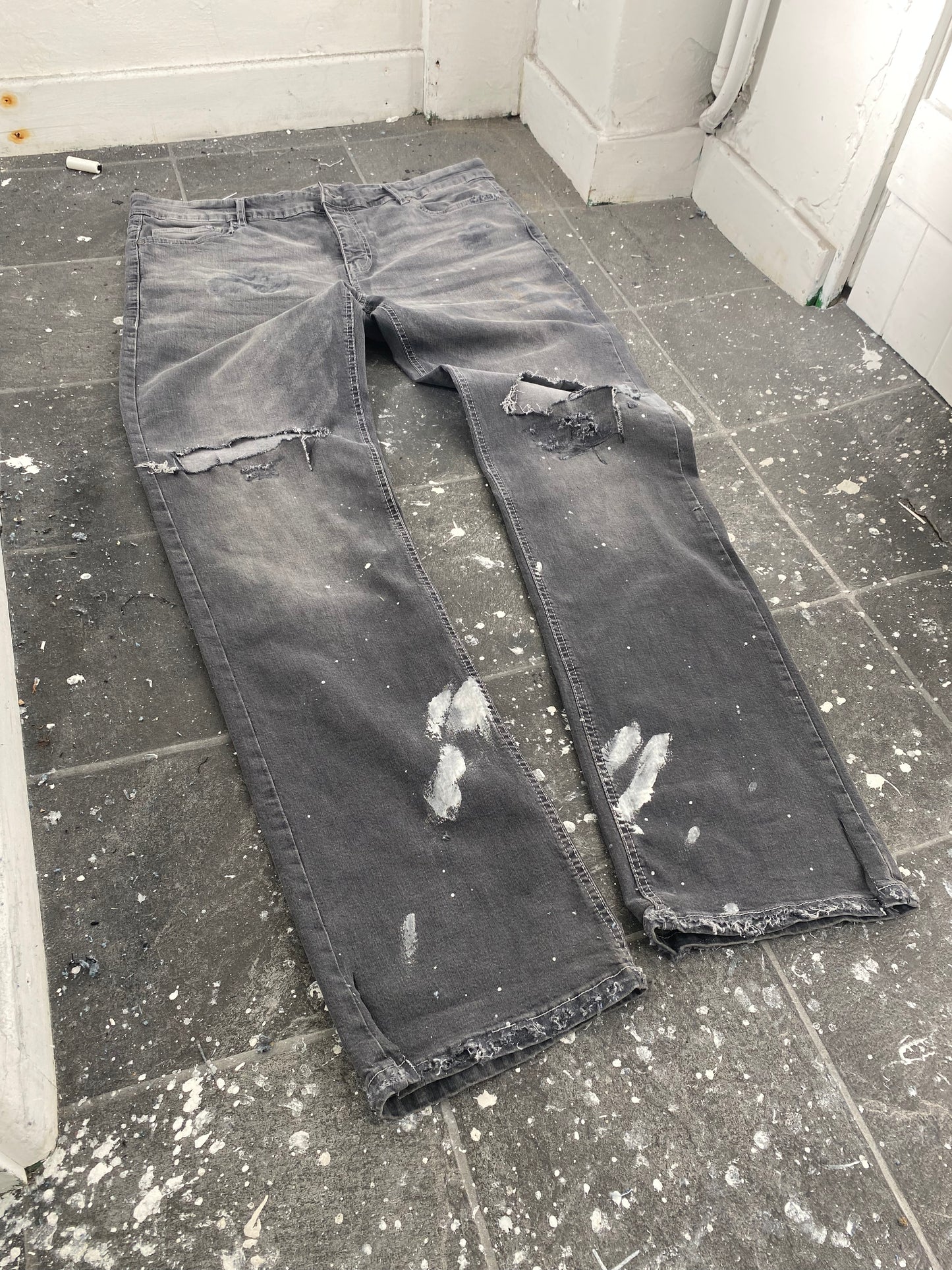 Destroyed Jeans - Grey