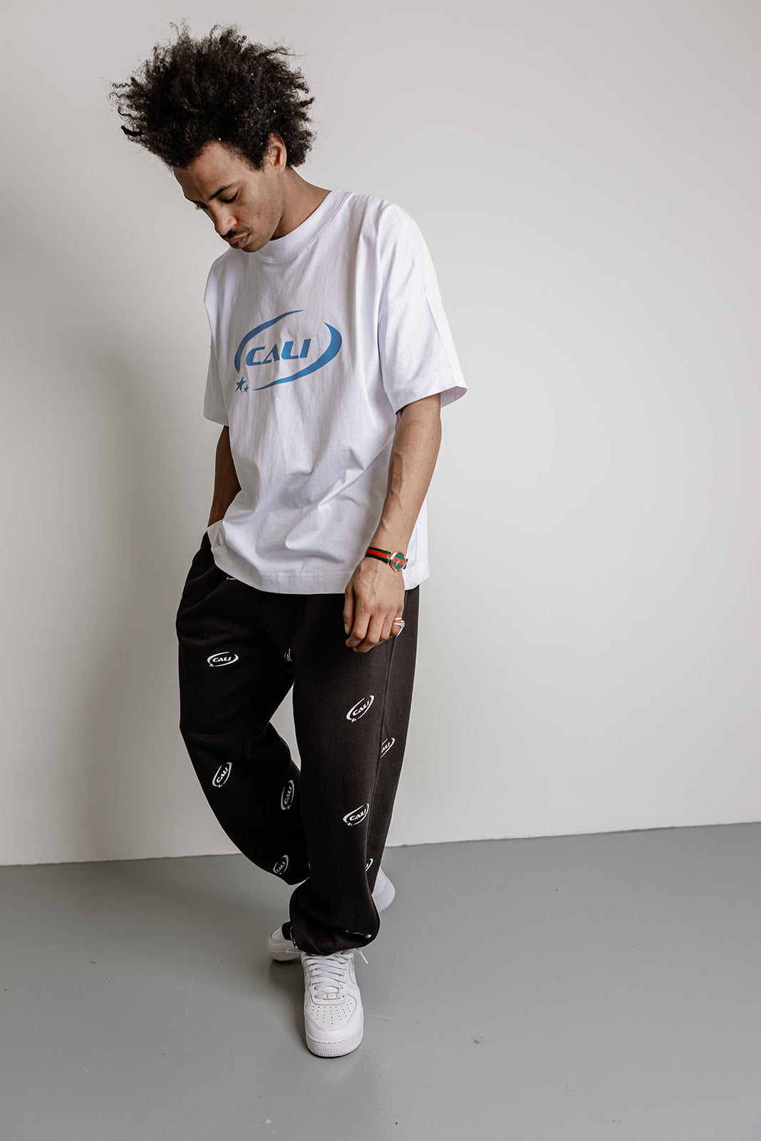 Astro joggers online