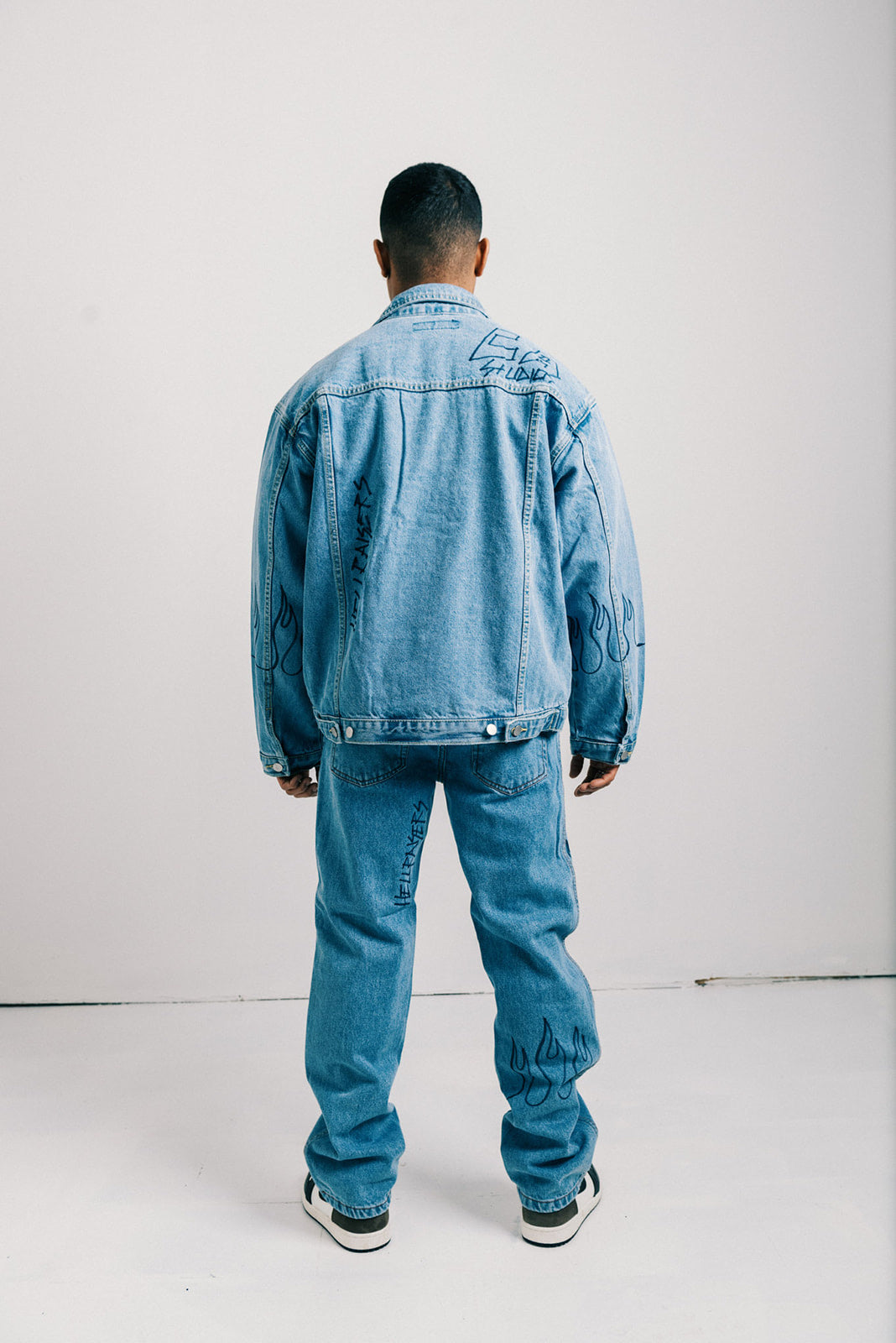 Graphic Jeans - Blue.